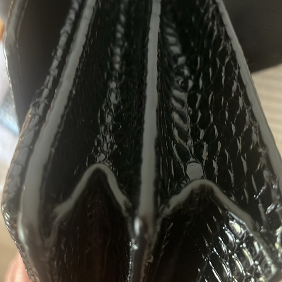 Last chanceEUC calfskin Crocodile Embossed Medium Sunset Saint Laurent purse - Picture 5 of 10